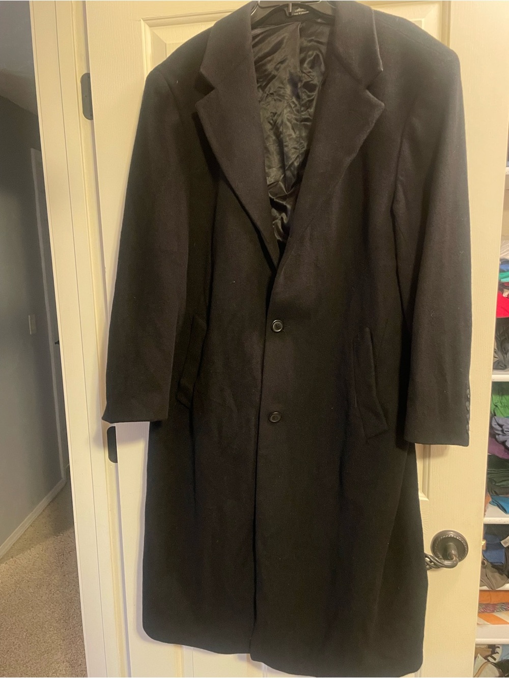 Claiborne Men's Black Single-Breasted wool cashmere overcoat